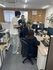 事務所で撮影する様子です。「採用向け社員撮影を行いました★【山陽石油㈱25卒採用】」