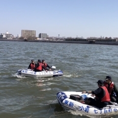 水害救援ボート訓練
