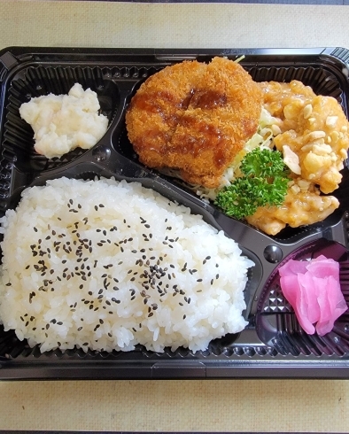 「本日の日替わり🍱今日は鶏肉のマヨネーズ和え弁当500円！」