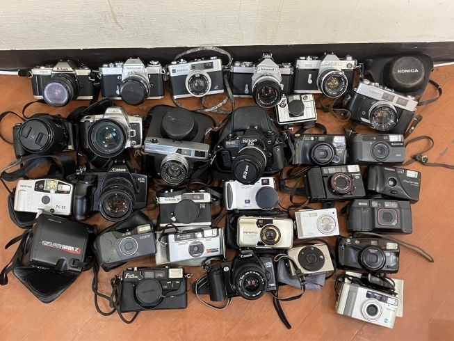 大量のカメラお買取りしました！どんなカメラも大歓迎「カメラもお買取りしています！横浜市南区の買取専門店【おたからやマルエツ六ツ川店】」