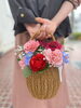 ■感謝の幸せ贈り　かごアレンジメント「5月12日は母の日💐母の日のプレゼントに♪岡山市南区若葉町、コルティーレ、小さな花屋さん、花束、アレンジ、祝い、観葉植物、ドライフラワー　」