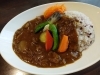 「小田原産鹿スジのカレーランチ🍛  鹿スジを一日かけてじっくり煮込み、10数種類のスパイスと合わせた特製カレー✨  一日限定で前菜３種のついたセットが¥1000です🙋」