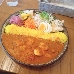 シーフードカレー（トマトベース）【千葉駅近く ランチでスパイスカレーが楽しめるカフェ】