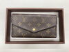 「ルイ・ヴィトン買取は 北千住駅の買取専門店【おたからや　北千住東口駅前店】へ！高く売るなら、業界最大手の「おたからや」にお任せください！！無料査定＆無料電話相談」