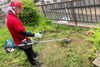 草刈り🎵草刈り🎵「お庭がスッキリ！ホウボウと生えてしまった草もベンリー福山東のクルーにかかれば、スッキリ綺麗に😆✨」
