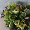 雰囲気ある花束に「さすが！クリスマスローズ」