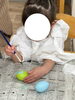 玉子に絵を塗る時は真剣そのもの「イースターの制作【こぱんはうすさくら札幌太平教室】」