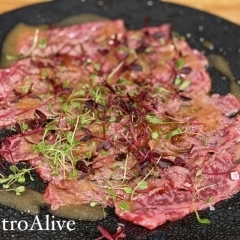 黒毛和牛の炙りカルパッチョ🥩🌿