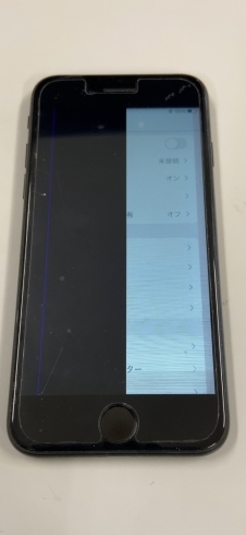 iPhoneSE2画面修理前「画面交換はガラス割れだけではありません！【iPhone】」