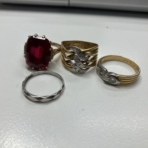 遺品整理で形見の指輪を買取しました。「札幌市の遺品整理や形見処分・出張買取は「買取専門店 くらや 札幌西店」へ！形見の指輪やダイヤリングを高価買取いたします。」
