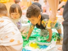 ぬたくり遊び　京都保育園　活動の様子