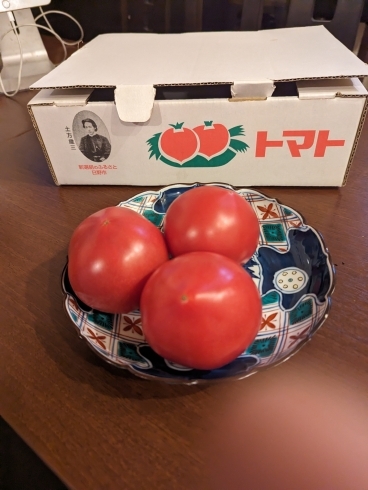 「トマト」