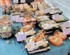 急きょ追加でご用意しました！「ジャンボエビフライ弁当の日❗新商品 カレーパンも❗」