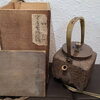 「旭川でお茶道具、鉄瓶の買取なら是非当店へ！ 旭川でお茶道具、鉄瓶の買取なら価値を見極め査定する「買取専門店くらや旭川店」にお持ちください！ 遺品整理や出張買取も喜んで査定、買取致します。」