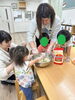 材料入れてこねこね！「5/30㈭　おやつ作り【札幌市北区児童デイサービスこぱんはうすさくら札幌太平教室】」