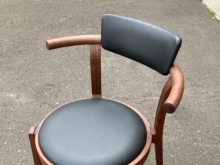 背がやさしくコンパクトな椅子　SOMAチェア　チェア・椅子・いすをお探しなら札幌の家具専門店『彩工房畑山』へ