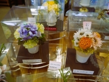 仏花フェア開催中！！江戸川区 瑞江のプリザーブドフラワーのお店で 仏花はいかがでしょうか☆彡