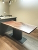 「dining table」