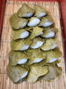 柏餅がサンキライの葉に変わりました「柏餅の葉っぱがサンキライの葉に変わりました！」