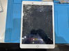 Before「iPad タッチパネル修理」