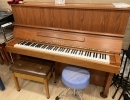 生ピアノが置いてある音楽スタジオ