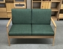 模様替えもラクラク✨コンパクトながら北欧家具のようなデザインが印象的なソファのご紹介です。