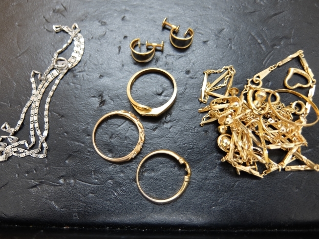 大黒屋アリオ上尾前店リサイクル貴金属お買取り例「ネックレスと指輪まとめて高価買取りしました。」