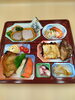 「折詰め　お弁当　♪」