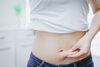 「ダイエットしても落ちないぽっこりお腹は骨盤矯正で解決できるかも？【大田市のカイロプラクティック+美容カイロサロン サンライズ】」