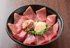 生マグロ丼 「当店イチ押し!!生マグロ丼!」