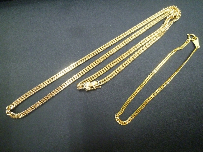 断捨離でお売り頂いた金のネックレス2本「買取専門 金のクマ 沼津店　断捨離で使わない金のネックレスをお売り頂きました」
