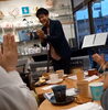 拍手「拍手の力〜八女のギター教室」