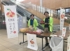新庄市の職員さんが朝から頑張っています！「山形の（新庄産）さくらんぼいかがですか？」