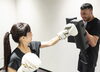 楽しくキックボクシング！「現役K-1ファイターによるキックボクシングパーソナルレッスンで、本格的にボディメイク！【市川駅徒歩2分の24時間ジム　SURGE GYM】」