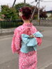浴衣姿で「楽ん楽ん夏イベント参加店」