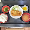 「道の駅市振の関で人気のとんかつ定食」