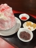 かき氷山盛り　杏仁豆腐と小豆付き「かき氷始めました」