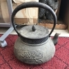 解体する一軒家から鉄瓶を買取しました。「札幌市で鉄瓶の高価買取や遺品整理の買取リサイクルなら「買取専門店 くらや 札幌西店」へご相談ください！」
