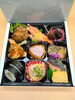「お弁当　折詰め　♪」