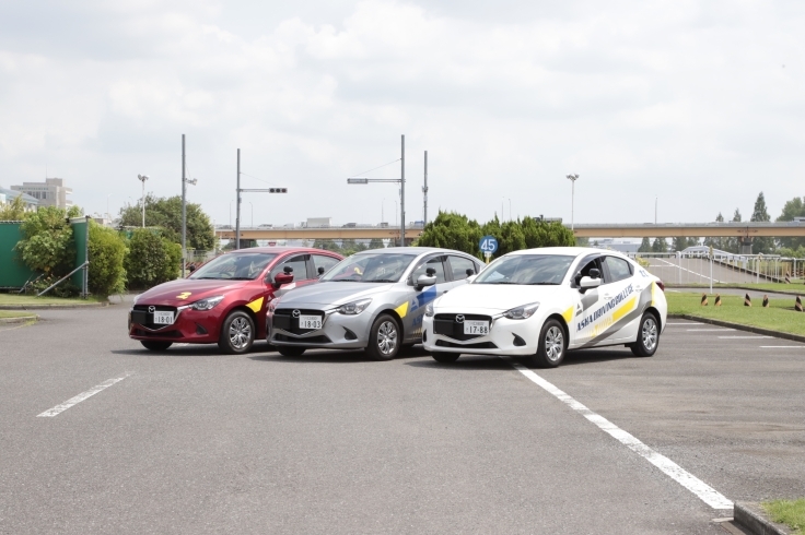 マツダの新教習車♪「\新車で運転 始めてみませんか？/」