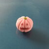 「上生菓子　練り切り　菓銘「ハロウィン」」