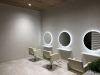 白をベースに明るい店内となっております。「はじめましてHAIR SALON CIELです」