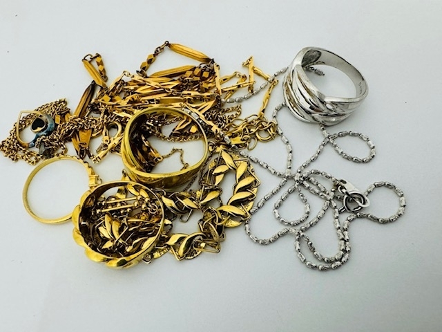 金・プラチナを高価買取いたしました。「金を売るなら、買取大吉トライアル那須塩原店にお任せ下さい!! 遺品整理・生前整理・大掃除で出てきたお品物承っております!!」