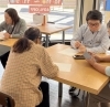 前回のスマホ相談会の様子です。「いよいよ開催！いきいきスマホ相談会！」
