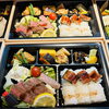1,620円〜から数種類のお弁当があります。「お弁当のお届けいたします。〜船橋・馬込霊園すぐ近くの完全予約制の肉割烹・しゃぶしゃぶやスッポン料理も楽しめます～」
