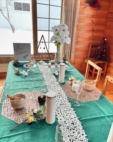 12月はクリスマスの設えです✨「【テーブル茶道教室 花水木】12月の体験レッスンのご案内です✨」