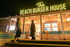 「The BEACH BURGER HOUSEナイト営業スタート！」