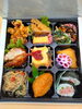 「お弁当　折詰め　♪」