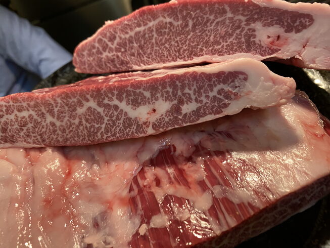 和牛フランク、ささみともいいます。バランスの良い所「正月休みのお知らせ!!」