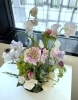 ふんわりした春の花を集めてアレンジを楽しみました！「【銀座　フラワーアレンジレッスン】春の香りいっぱいのアレンジを作りました✨」